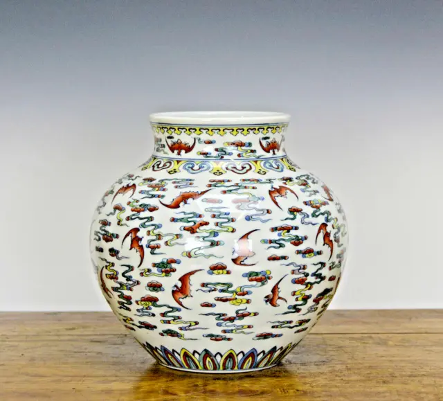 Fine Chinese Qing Qianlong MK Coral Bat in Doucai Cloud Porcelain Vase 3