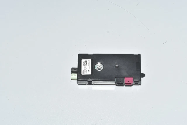 Amplificateur/résistance D'antenne Pour Lunette Arrière BMW E65 E66 - Référence 65248368205 - Occasion