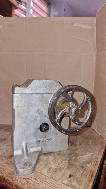 Projecteur ancien 8 mm ERCSAM sénior M30 - Collection