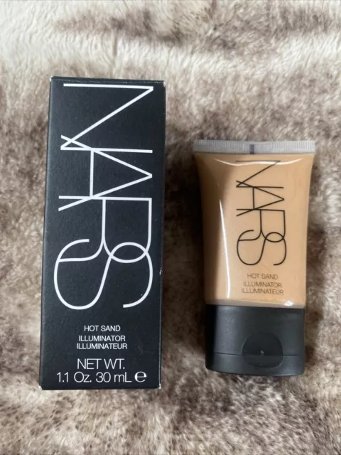 Iluminador de arena caliente Nars nuevo en caja