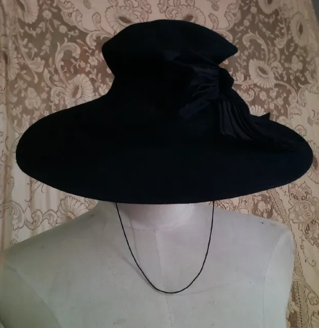 VTG 1930s-40s Wool Felt Tilt Hat w/ Knife Pleats & Grossgrain Ribbon Bow Sz S