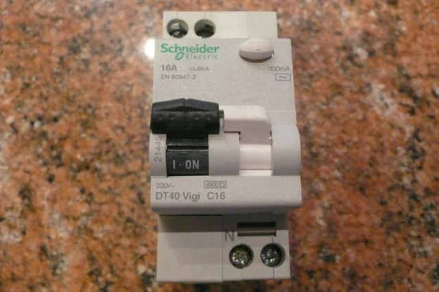 Schneider Electric - DT40VIGI 1P+N 16A C 300MA