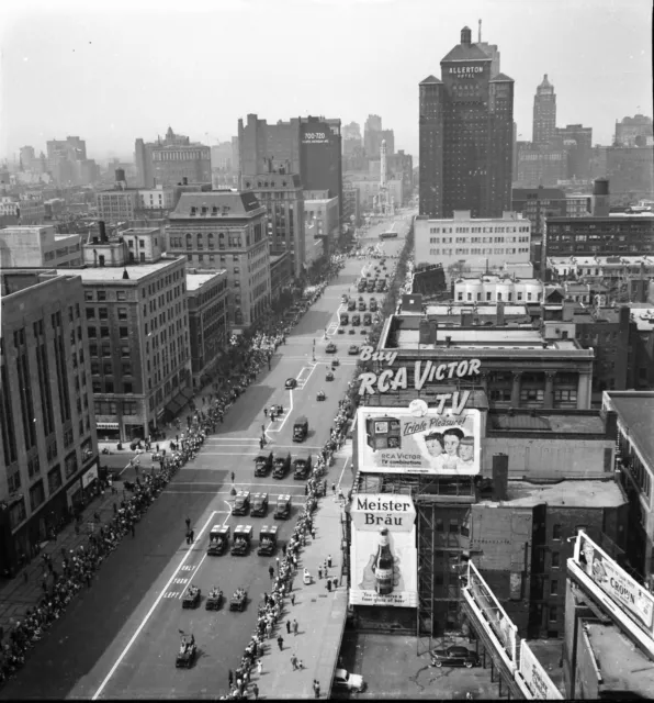 CHICAGO 1951 - 12 Négatifs 6 x 6 - Défilé du 30 Mai Militaires USA