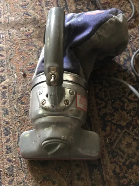 Royal Prince Hand-held Vacuum Cleaner Model 501 Portable Vac 25' Cord