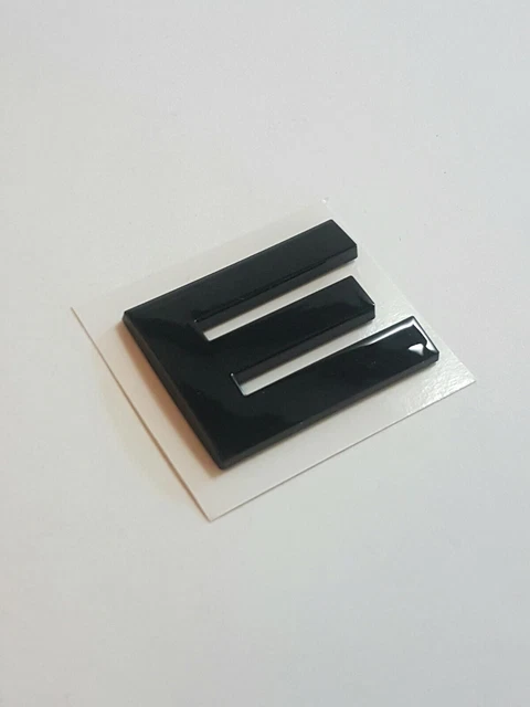 Badge Auto « Édition Retraite » – Écusson Métal 3D Pour Pare-chocs, Hayon, Capot (10x3cm, Adhésif Fort)