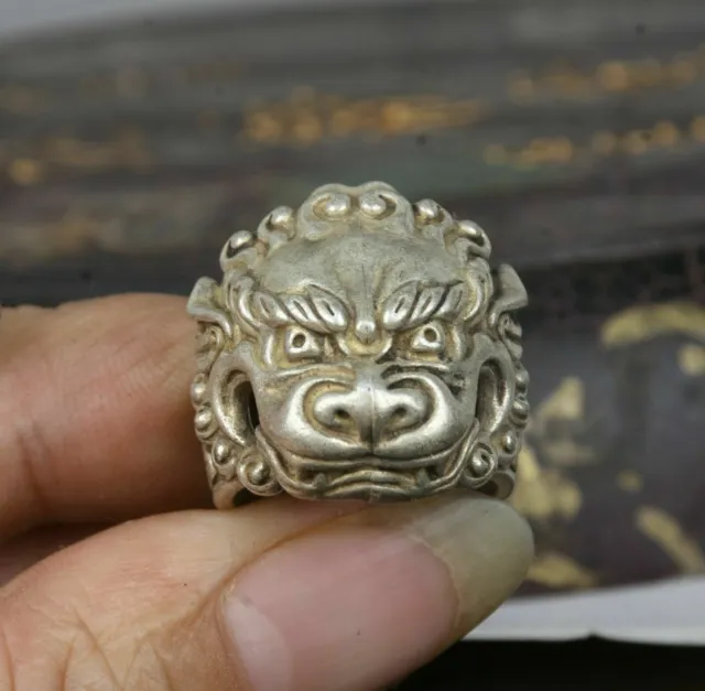 2.5CM Old Chinese Miao Silver Qilin Beast Kylin Head Beast Jewellery Hand Ring