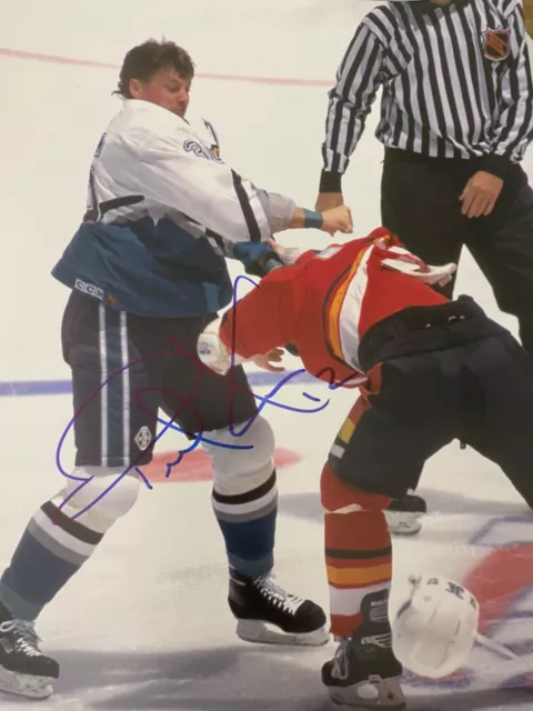 Paul Kruse Signed 8X10 Fight Photo - NHL Calgary Flames Hockey Fights