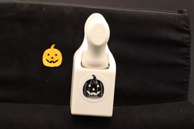 Cuaderno de recortes de Halloween Martha Stewart Jack O'Lantern calabaza punzón de papel artesanal