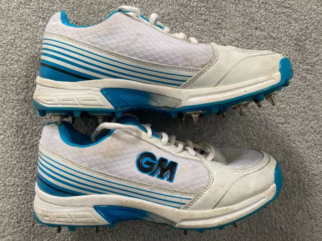 GM Gunn & Moore Junior Cricket Spikes Shoes Size 3
