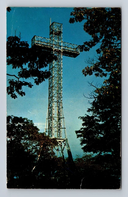 Montreal Quebec-Canada, La Croix du Mont Royal, Vintage c1960 Postcard