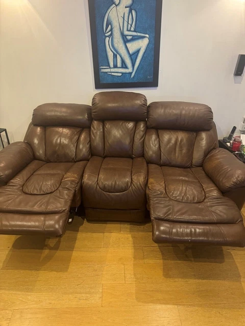 Dfs supreme on sale power recliner chair