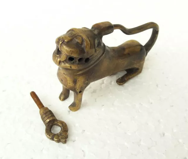 Old Antique Fine Brass Handcrafted LION Shape Screw System Pad Lock, Collectible
