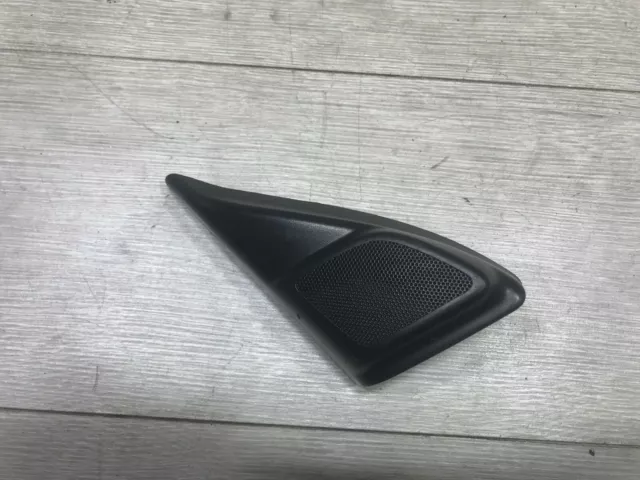 2006 Volvo S40 4Dr Front Passenger Side Left Tweeter Speaker Cover Trim