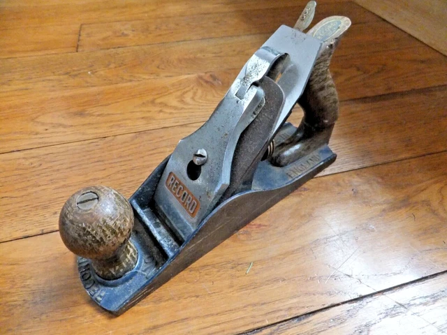 Record Marples No 04 Smoothing Plane  Made in England vintage tool to clean up