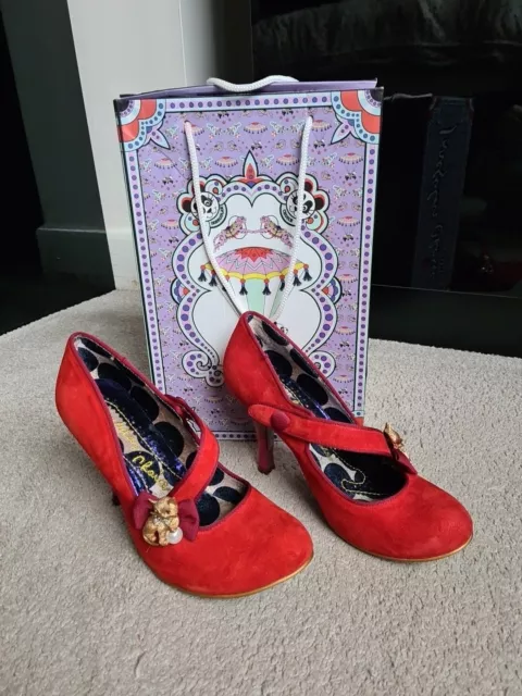 Loren love deals irregular choice