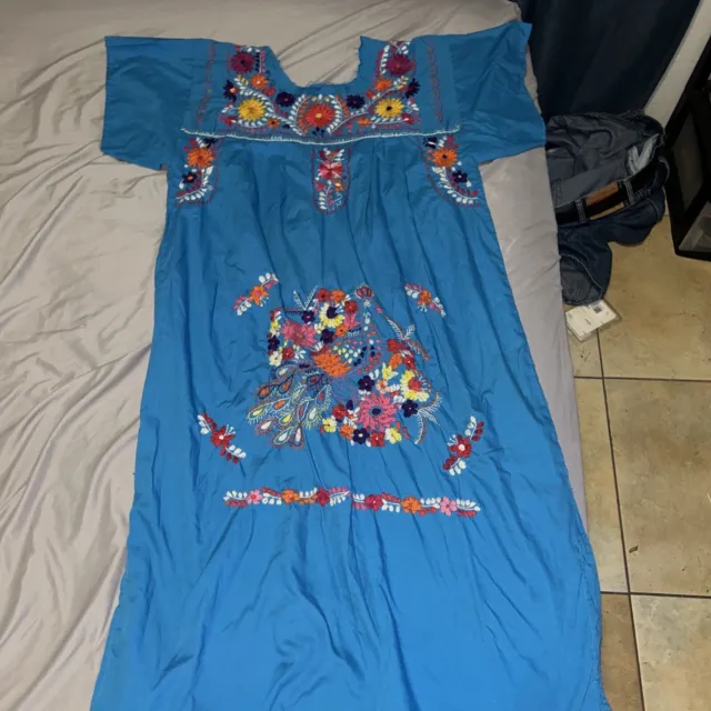 Vintage Blue Embroidered Floral Muumuu Night Gown House Dress M L