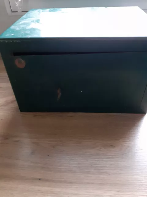 Ancien Petit Coffre, Coffre Fort En Fer Avec Sa Clef