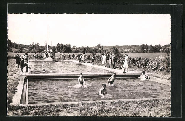 CPA Bretoncelles, La Piscine