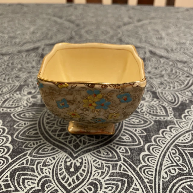 Vintage ROYAL WINTON GRIMWADES CHINTZ SUGAR AND CREAMER Blue And Yellow Floral 3