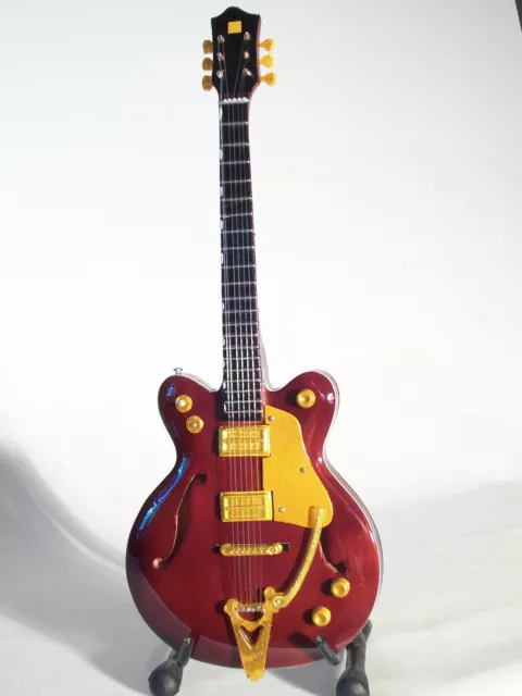 Guitare miniature country gentleman Georges Harrison Beatles