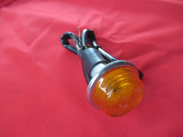 Cabochon De Clignotant Avant Droit Pour Alfa Romeo GT Bertone 1300 Junior - Pièce D'occasion, Référence 11 480 716