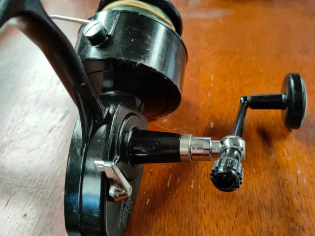 MITCHELL 387 Large Salt Water spinning Reel Made in France $59.00