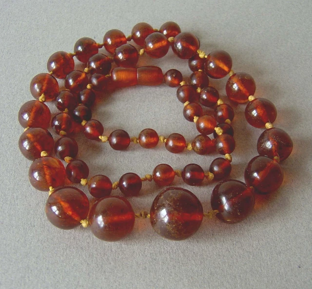 Collier Ancien En Ambre Fait Main - Longueur 80 Cm - Poids 35,8 G - Occasion