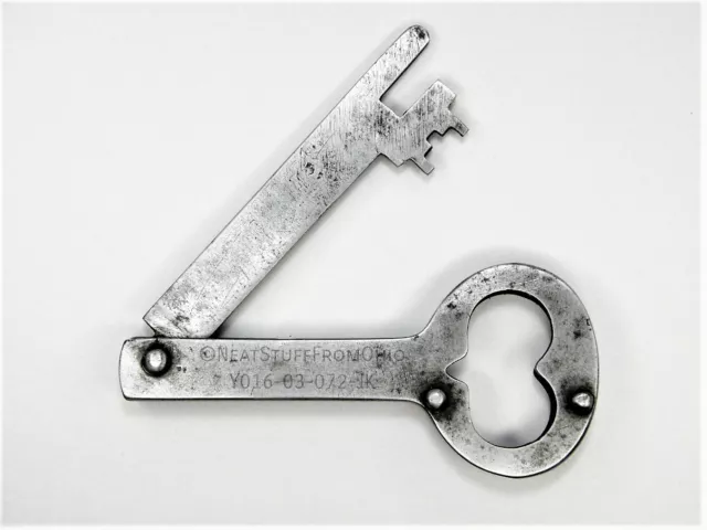 Norwalk Lock Company – Really Neat Folding Key – Very Good Condition 2
