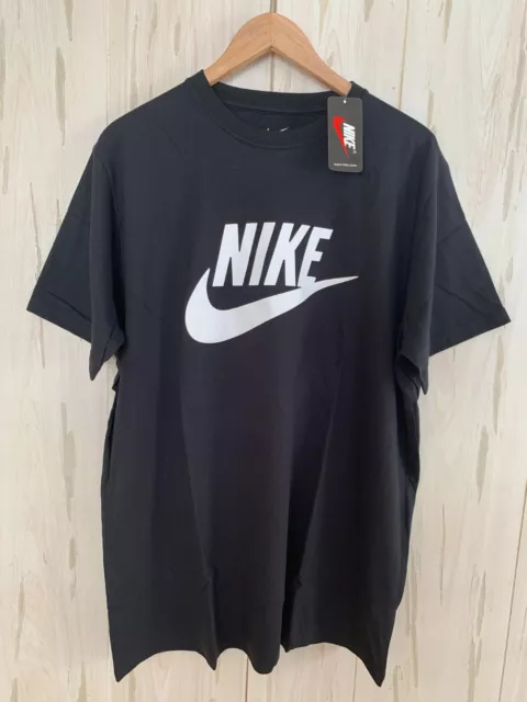 Nike Men's Short Sleeve T shirt XL  PIT To PIT 25"X25"