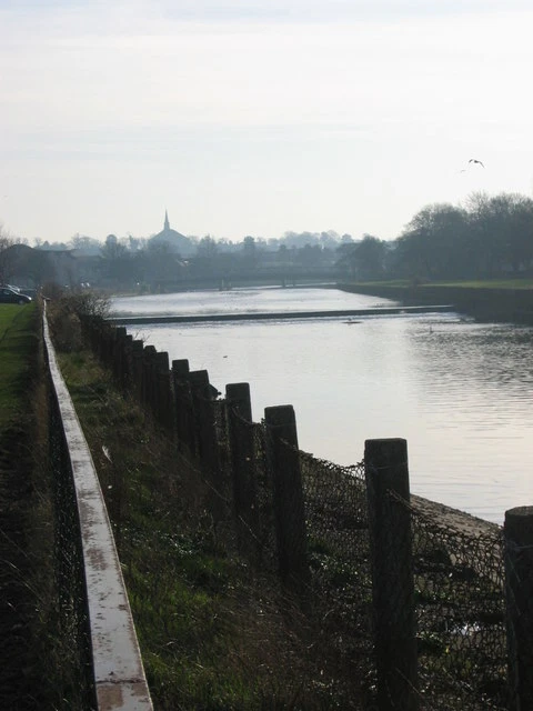 Photo 6x4 Weir, River Esk, Fisherrow Musselburgh The weir at the mouth of c2008