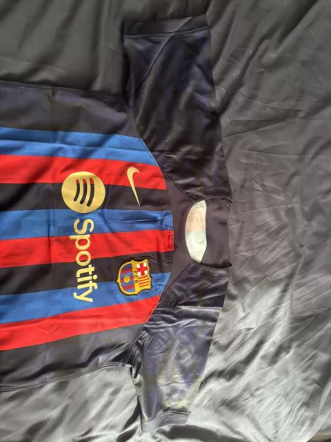 fc barcelona football shirt medium