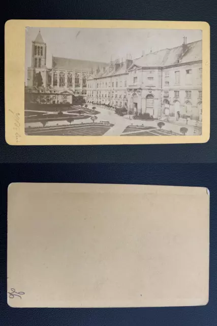France, Maison de St Denis, Cour d&#039;honneur Vintage albumen carte de visite,