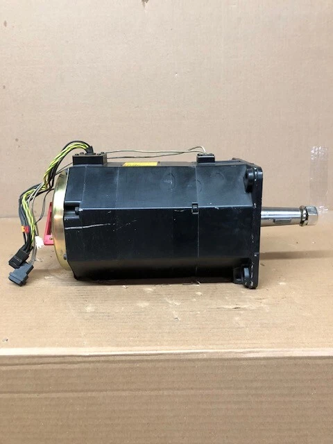 FANUC a12/2000 2.1kW 186V 7.4A AC SERVO MOTOR A06B-0142-B675#0003