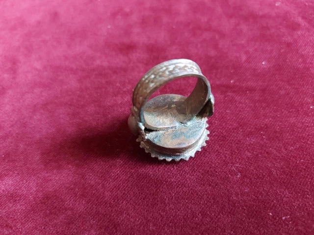 magnifique bague médiévale bronze 6