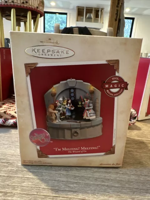 Hallmark Keepsake Ornament Christmas 2004 The Wizard of Oz I'm Melting! Melting!