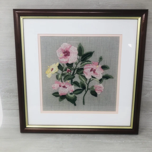 Marco de madera gris rosa gris rosa bordado crewel acabado bordado profesional