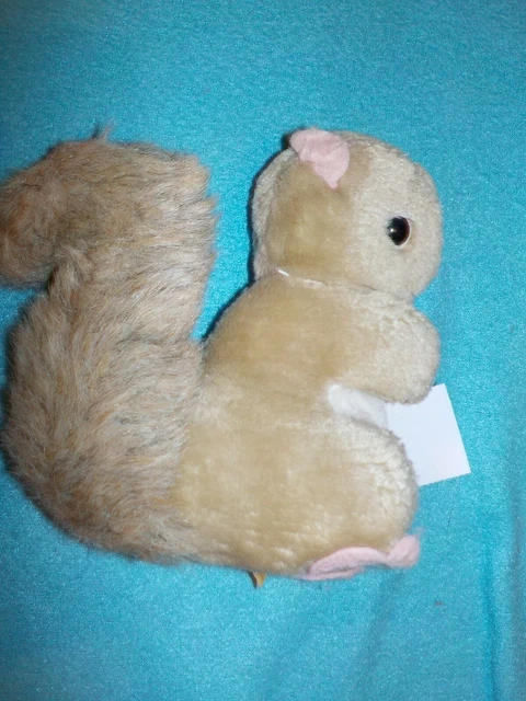 Kleines Eichhörnchen tolles Kuscheltier zum sammeln spielen kuscheln 13,5 cm