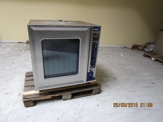 2 Kombidämpfer 1 X HOBART 10/1 GN und 1 x Rational CM 101 mit Strom gebraucht