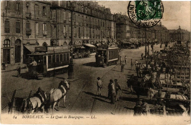 CPA BORDEAUX Le Quai de Bourgogne (336442)