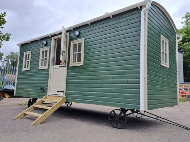 Large 20ft x 8ft shepherds hut, HOLIDAY HOME, AIR B&B, ⭐SPRING SALE NOW ON⭐