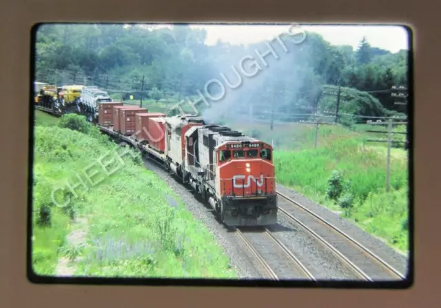 Original '85 Kodachrome Slide CN Canadian National 9480 GP40-2W action   38Z5