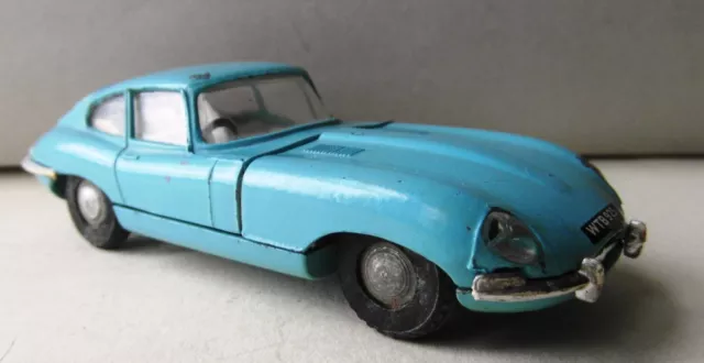 Spot On 217 Jaguar E Type - Blue. All original. 1963. Lovely condition.