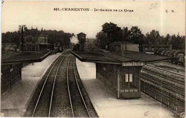 CPA AK CHARENTON - interior of the station (657769)
