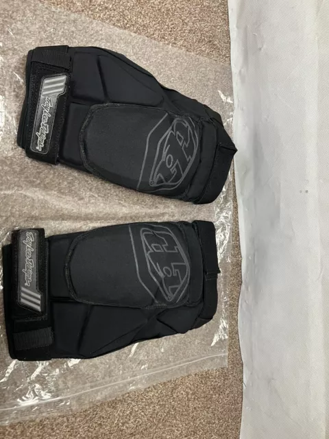 Troy lee designs TLD knee pads Size “L” Sku229