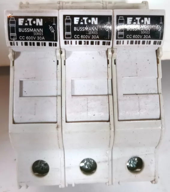 1 Used Eaton Bussmann Series, Chcc3Diu Fuse Block, 3-Poles. Unb ***Make Offer***