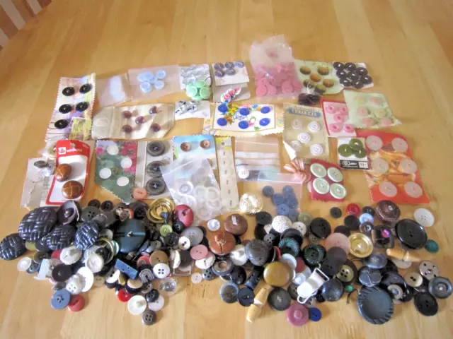 Large Job Lot Of Old Buttons