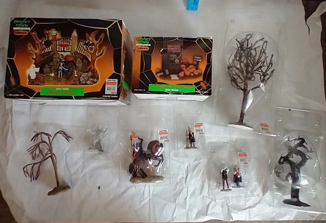 Lemax Spooky Town Halloween Lot Retired Pieces, Witch, Mummy, Headless Horseman,