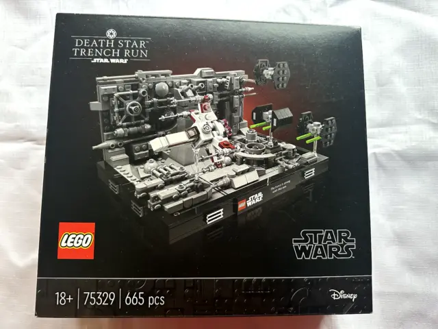 BrixBoxDisplay case for LEGO® Star Wars™ Death Star Trench Run Diorama -  75329 - BrixBox