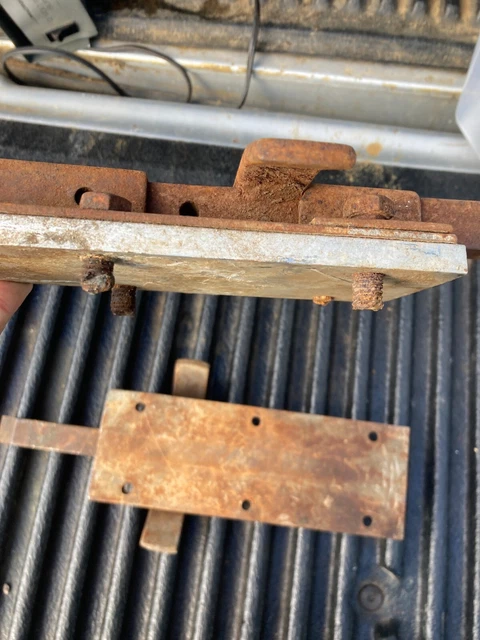 Heavy Duty Cast Iron Sliding Door Latch Safety Gate Bolt Lock Shed Barn Hardware 3