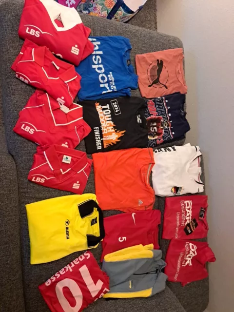 Trikot Sport Shirt Konvolut Sammlung Set 16 Stück Adidas Nike Puma Under Armour